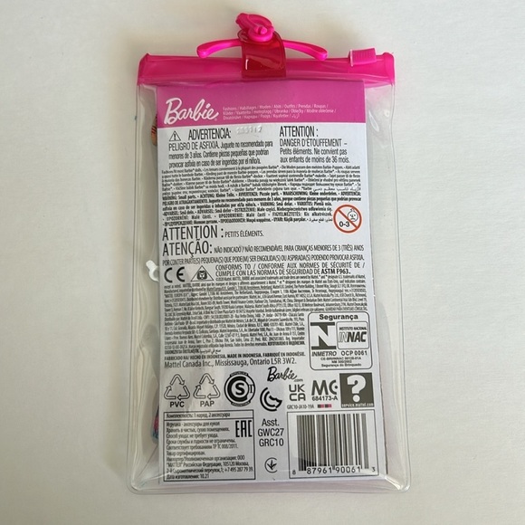 ❤️ BNWT Mattel Barbie Doll Fashion Pack - Plaid Top & Skirt W Purse & Sunglasses - Picture 3 of 3